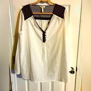Matilda Jane XXL long sleeve White eyelet top $15